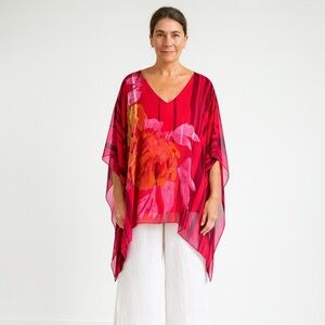 Colebrooke by Windsmoor Red Floral Stripe Poncho Blouse Size Small Sheer Overlay